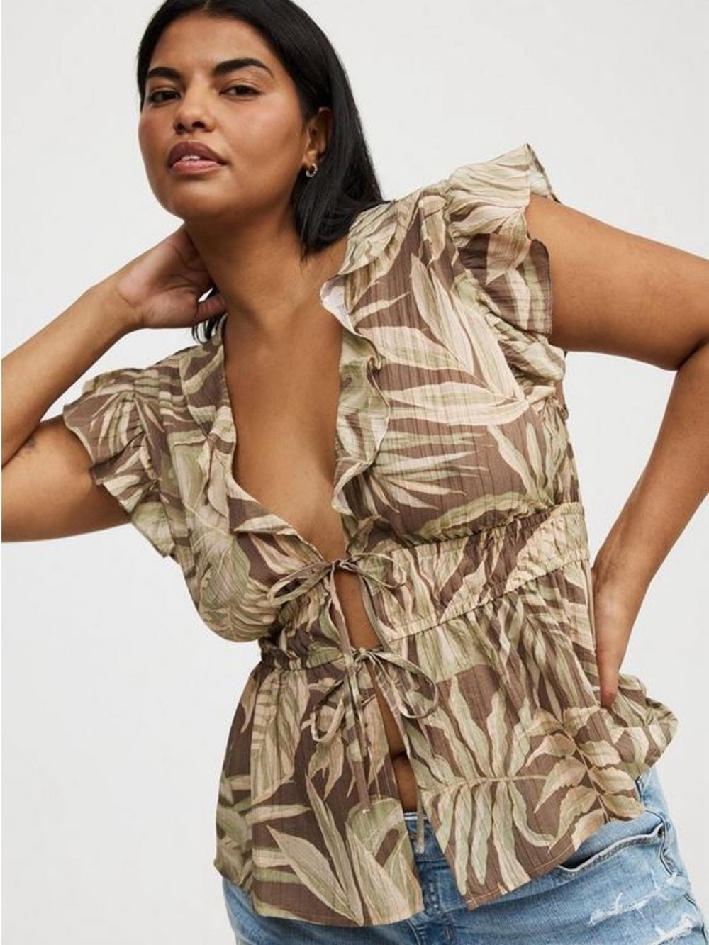 Torrid Tropical Leaf Print Peplum Blouse Tie Front Ruffle Top Size 00 (L) Resort